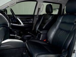 JUAL Mitsubishi Pajero Sport 2.5 Exceed 4x2 AT 2018 Silver 7