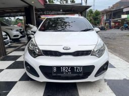 Mobil Kia Rio 2012 dijual, DKI Jakarta 3