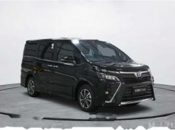 Jual cepat Toyota Voxy 2019 di Banten