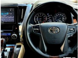 Toyota Alphard 2020 DKI Jakarta dijual dengan harga termurah 8