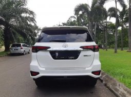 Mobil Toyota Fortuner 2020 TRD terbaik di Banten 6