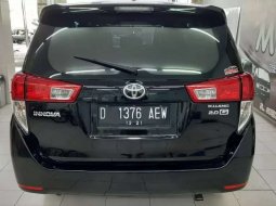Toyota Kijang Innova 2016 4
