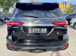 Toyota Fortuner New 4x2 2.4 GR Sport A/T 5