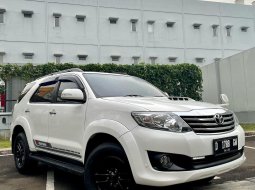 Toyota Fortuner G 2.5 VNT Diesel  2014 1