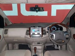 Mobil Toyota Kijang Innova 2014 V dijual, DKI Jakarta 5