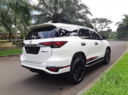 Mobil Toyota Fortuner 2020 TRD terbaik di Banten 3