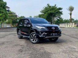 Jual mobil Toyota Fortuner TRD 2019 bekas, Jawa Barat 3