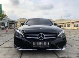 Mobil Mercedes-Benz AMG 2018 terbaik di DKI Jakarta