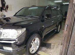 Mobil Toyota Land Cruiser 2012 terbaik di DKI Jakarta 16