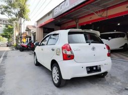 Jual mobil Toyota Etios Valco E 2014 bekas, Jawa Timur 2