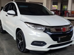 Honda HRV Prestige Facelift A/T ( Matic ) 2018 Putih Km Antik 10rban Mulus Siap Pakai