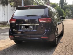 Kia Grand Sedona Ultimate 2017 MPV 5