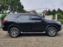 Toyota Fortuner 2.4 VRZ AT 2017 8