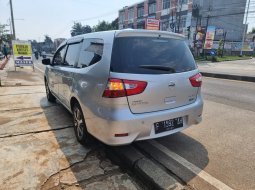 Nissan Grand Livina XV 2017 Silver AT 5