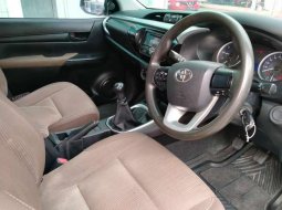 Toyota Hilux G 4x4 2.4 MT 2017 4