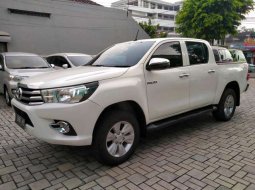 Toyota Hilux G 4x4 2.4 MT 2017 5