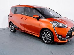 JUAL Toyota Sienta Q AT 2017 Orange