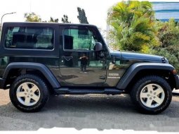 Mobil Jeep Wrangler 2011 Sport 2-Door terbaik di DKI Jakarta 12