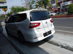 Jual mobil Nissan Grand Livina XV 2017 bekas, Jawa Timur 9