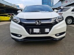 Mobil Honda HR-V 2015 E terbaik di DKI Jakarta