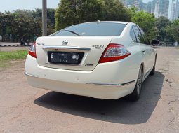 Nissan Teana 250XV AT Putih 2013 5