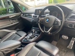 BMW 2 Series 218i AT Silver 2015 8