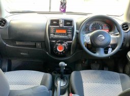 Nissan March XS 2012 Hatchback 6