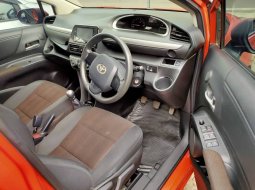 Toyota Sienta G MT 2016 6