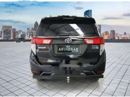 Jual Toyota Kijang Innova V 2019 harga murah di Jawa Timur 4