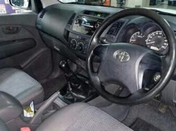 Toyota Hilux D-Cab 2.4 V (4x4) DSL A/T 4