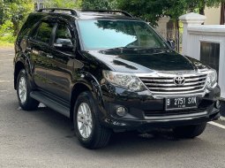 Toyota grand Fortuner 2.5 G At Diesel 2011 Hitam 5