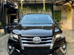 Toyota Fortuner 2.7 TRD AT 2018 Hitam 1