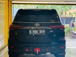 Toyota Fortuner 2.4 TRD AT 2