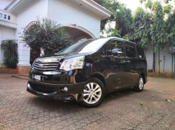 Mobil Toyota NAV1 2014 V Limited dijual, DKI Jakarta 2