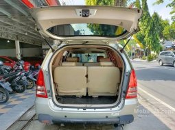 Jual mobil bekas murah Toyota Kijang Innova G 2005 di Jawa Timur 3