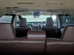 Mobil Toyota Fortuner 2019 TRD dijual, DKI Jakarta 12