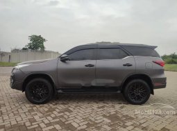 Mobil Toyota Fortuner 2019 TRD dijual, DKI Jakarta 8