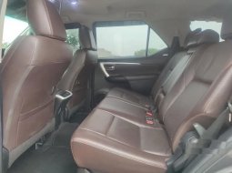 Mobil Toyota Fortuner 2019 TRD dijual, DKI Jakarta 15