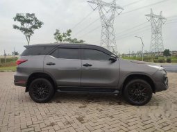 Mobil Toyota Fortuner 2019 TRD dijual, DKI Jakarta 7