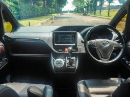 Jual Toyota Voxy 2018 harga murah di DKI Jakarta 9