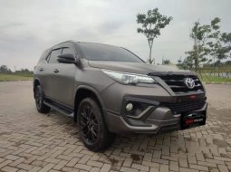 Mobil Toyota Fortuner 2019 TRD dijual, DKI Jakarta 1