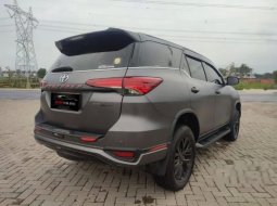 Mobil Toyota Fortuner 2019 TRD dijual, DKI Jakarta 6