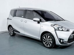 JUAL Toyota Sienta V MT 2017 Silver