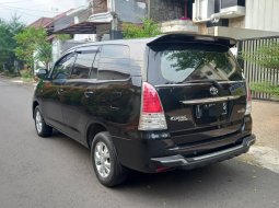 Jual mobil Toyota Kijang Innova 2010 , Bali, Kota Denpasar 5