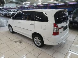 Toyota Kijang Innova V Luxury 2014 7