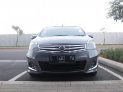 Nissan Grand Livina XV Ultimate 2013 11