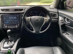 Nissan X-Trail 2.5 2015 Putih 16