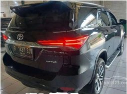 Jual mobil Toyota Fortuner SRZ 2018 bekas, Jawa Barat 9