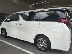 Toyota Alphard 2.5 G A/T 2017 Putih 2
