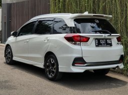 Dijual Mobil Bekas Honda Mobilio RS Limited Edition 2019 4